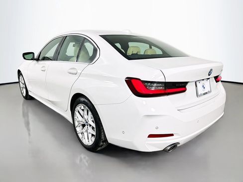 Used 2025 BMW 330i Sedan w/ Convenience Package image 7