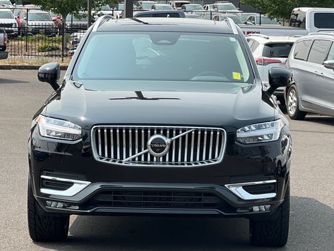 Used 2023 Volvo XC90 B5 Plus AWD/4WD image 11