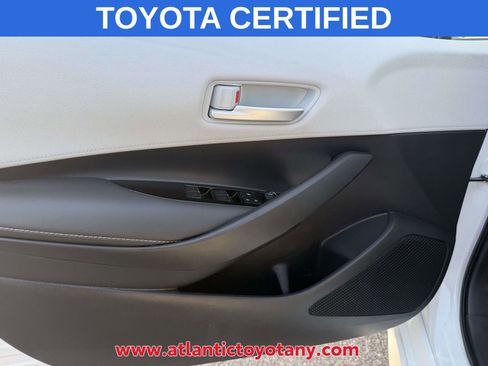 Certified 2025 Toyota Corolla SE image 19