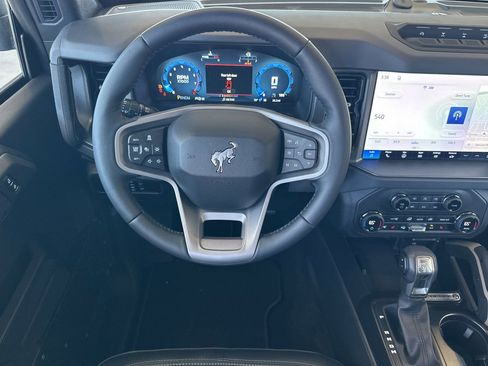 New 2026 Ford Bronco Badlands image 13