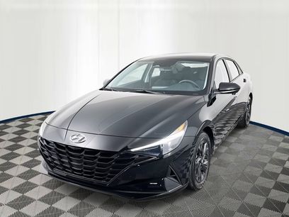 Certified 2023 Hyundai Elantra SEL w/ Cargo Package