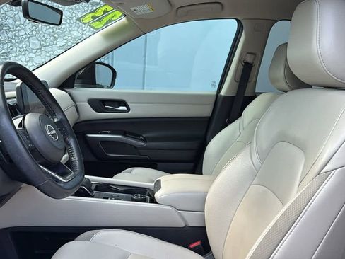 Certified 2023 Nissan Pathfinder SL image 15