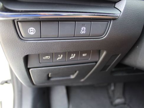 Used 2019 MAZDA MAZDA3 Sedan w/ Premium Package image 23