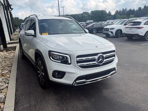 Used 2021 Mercedes-Benz GLB 250 image 4