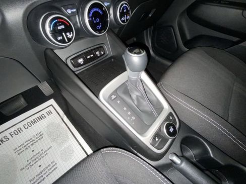 Certified 2026 Hyundai Venue SEL FWD image 19