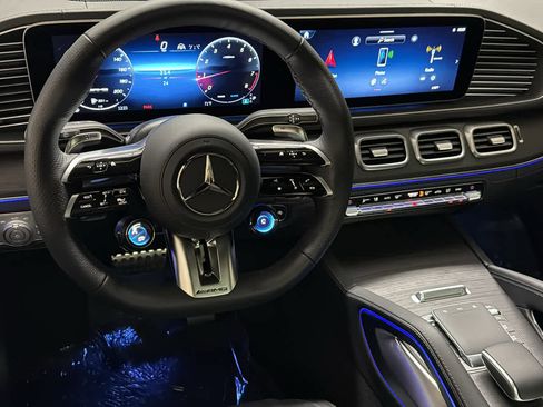 New 2025 Mercedes-Benz GLS 63 AMG 4MATIC image 25