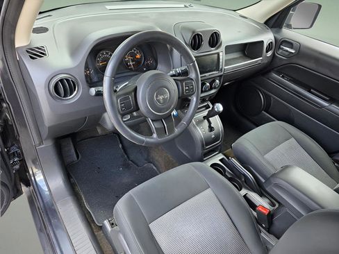 Used 2016 Jeep Patriot Latitude image 20