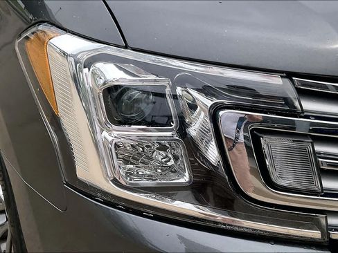 Used 2020 Ford Expedition Limited AWD/4WD image 27