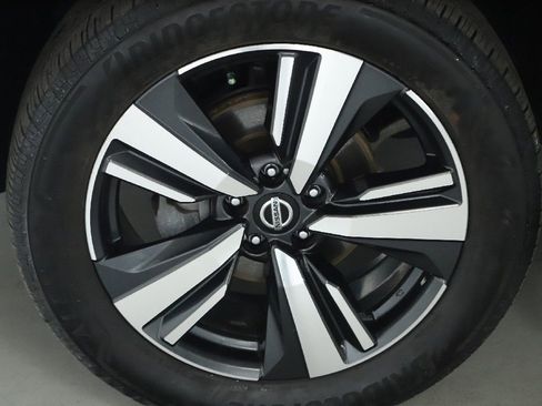 Used 2021 Nissan Rogue Platinum image 38