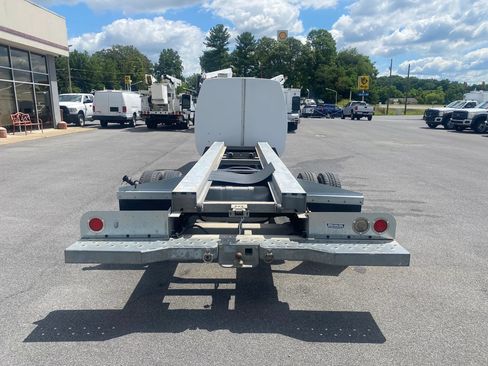 Used 2011 Ford E-450 and Econoline 450 Super Duty RWD image 4