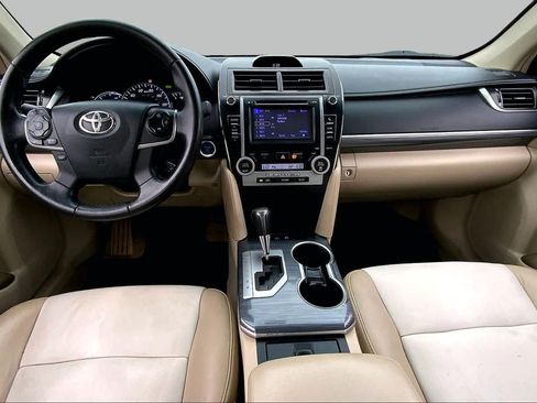 Used 2013 Toyota Camry XLE w/ Convenience Pkg FWD image 16