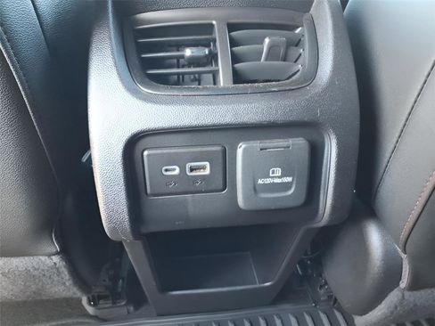 Used 2019 Chevrolet Blazer RS w/ Sun and Wheels Package image 15