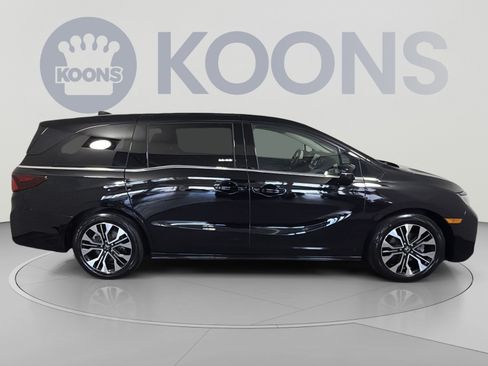 Used 2026 Honda Odyssey Elite image 8