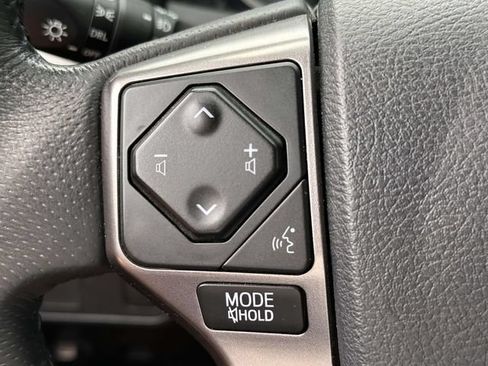 Used 2017 Toyota Tacoma SR5 w/ Tow Package RWD image 27