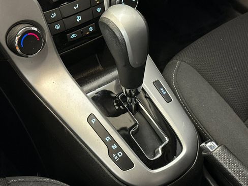 Used 2016 Chevrolet Cruze LT w/ RS Package FWD image 18