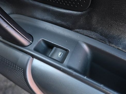 Used 2008 Audi R8 V8 image 39