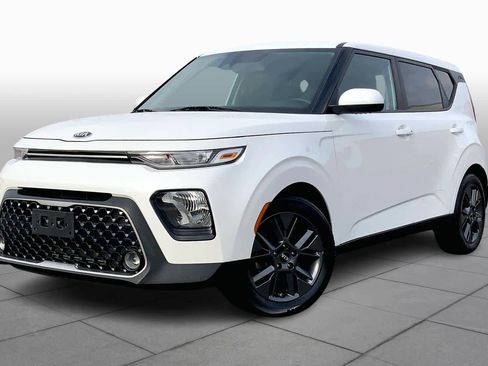 Used 2021 Kia Soul EX image 1