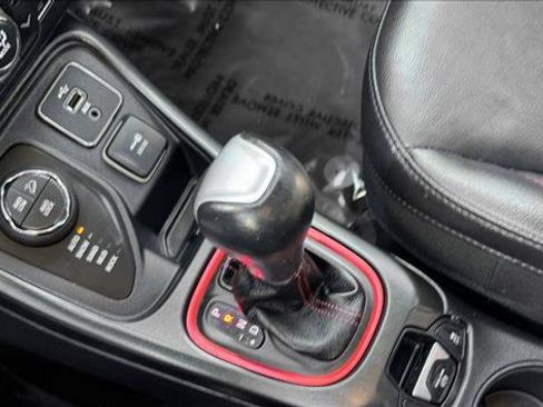 Used 2019 Jeep Compass Trailhawk w/ Leather Interior Group AWD/4WD image 16