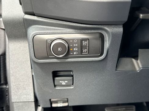 New 2025 Ford Bronco Badlands image 32