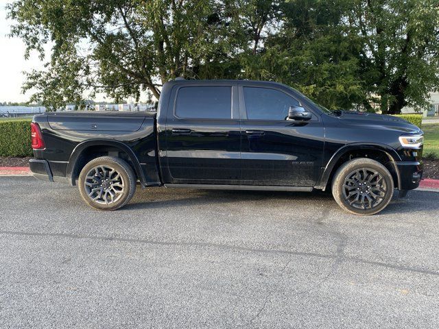 Used 2025 RAM 1500 Limited AWD/4WD image 2