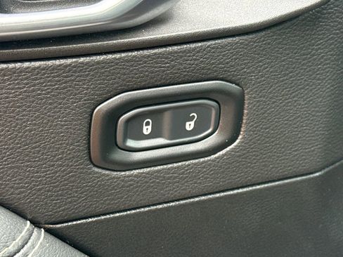 Used 2021 Jeep Wrangler Unlimited Sahara w/ Cold Weather Group AWD/4WD image 21