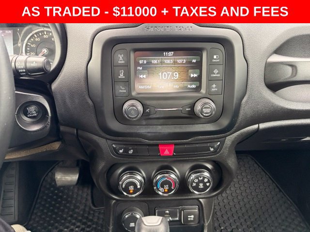 Used 2016 Jeep Renegade Latitude w/ Cold Weather Group AWD/4WD image 22