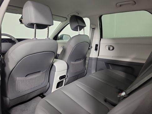 New 2026 Hyundai Ioniq 5 SEL image 33