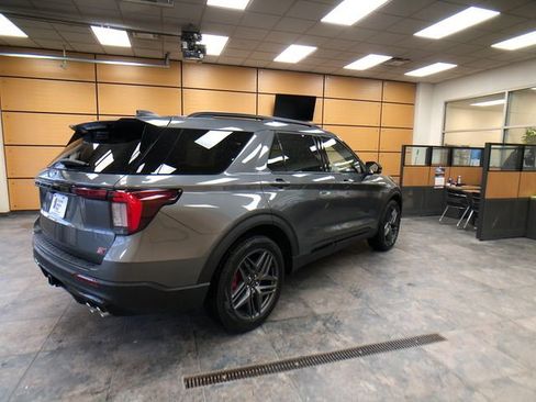 New 2026 Ford Explorer ST AWD/4WD image 7