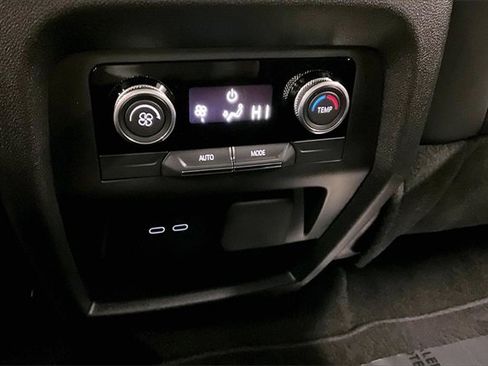 Used 2025 Buick Enclave Sport Touring w/ Power Package image 30