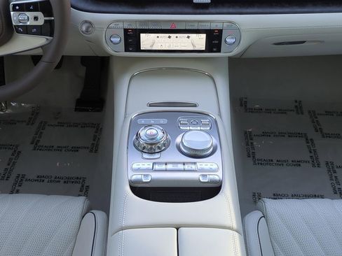 Used 2025 Genesis G90 3.5T AWD/4WD image 20