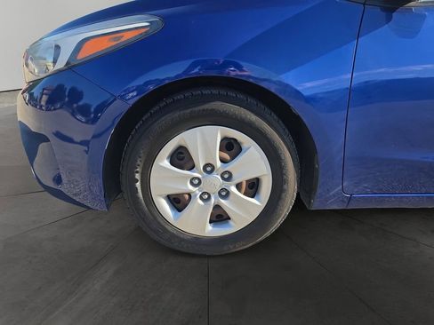 Used 2017 Kia Forte LX FWD image 14