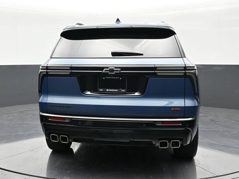 Used 2024 Chevrolet Traverse RS image 4