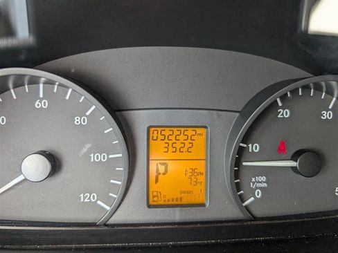 Used 2014 Freightliner Sprinter 3500 image 10