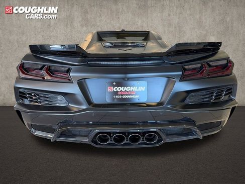 Used 2025 Chevrolet Corvette Z06 w/ Stealth Interior Trim Package RWD image 7