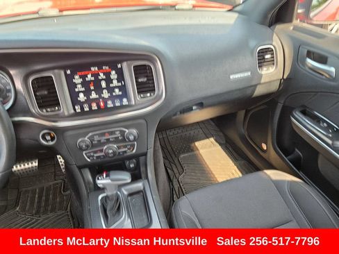 Used 2018 Dodge Charger SXT Plus w/ Performance Handling Group RWD image 16