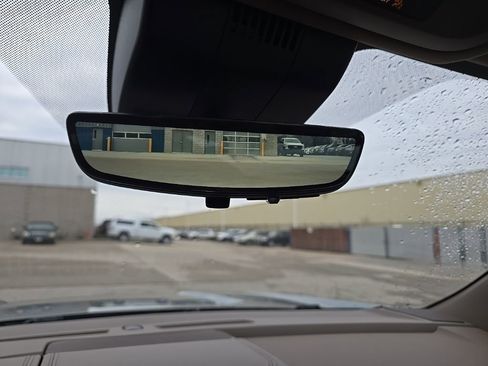 Used 2025 GMC Yukon Denali w/ Denali Reserve Package image 27