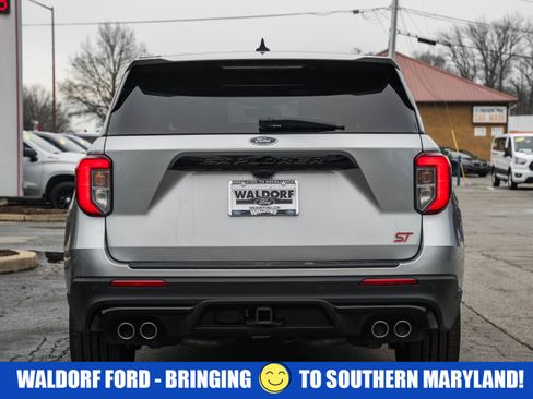 Used 2022 Ford Explorer ST w/ Equipment Group 401A image 5