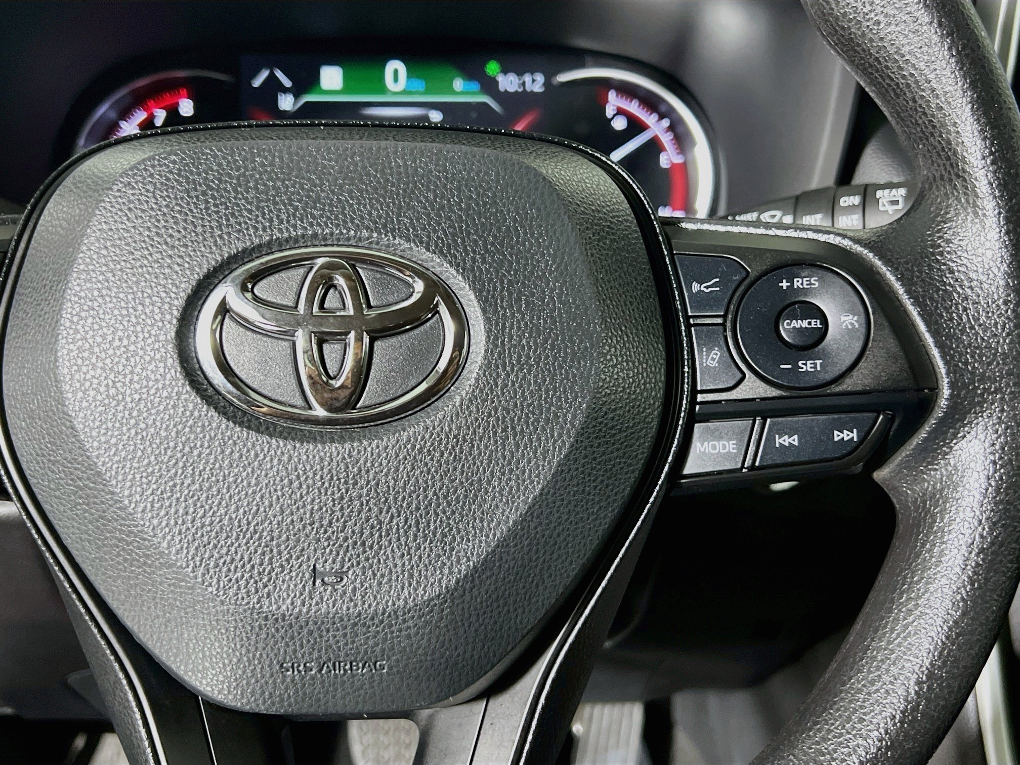 Used 2025 Toyota RAV4 XLE FWD image 20