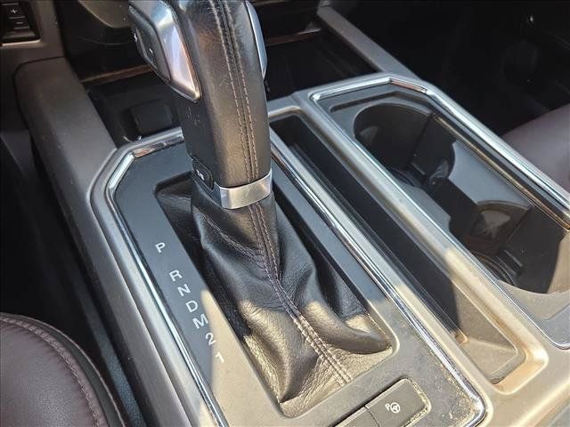 Used 2015 Ford F150 Platinum w/ Equipment Group 701A Luxury AWD/4WD image 11