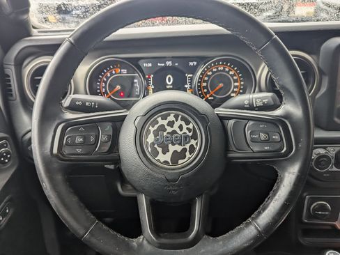 Used 2021 Jeep Wrangler Unlimited Sport image 13