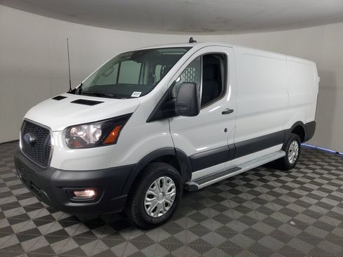 Used 2025 Ford Transit 250 Low Roof w/ Exterior Upgrade Package RWD image 8