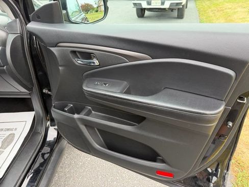 Used 2020 Honda Pilot EX-L image 25