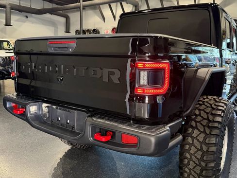 Used 2022 Jeep Gladiator Rubicon image 15