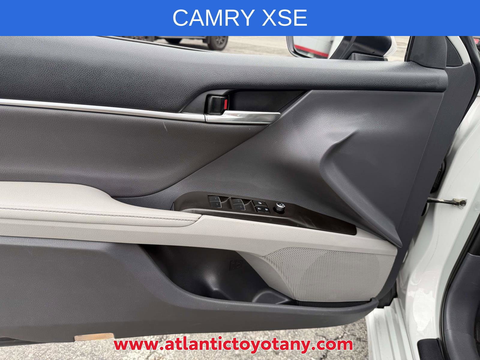 Used 2024 Toyota Camry XSE FWD image 17