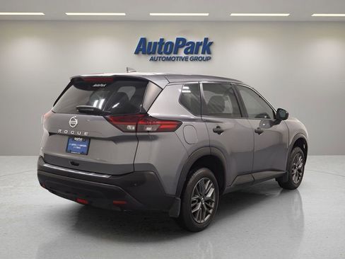 Used 2021 Nissan Rogue S FWD image 9