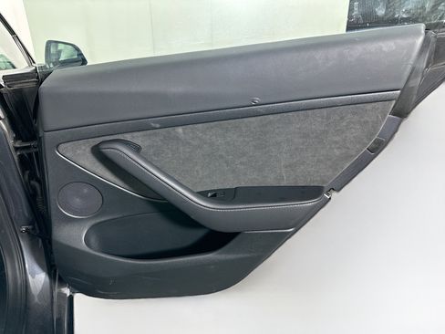 Used 2023 Tesla Model 3 Standard Range RWD image 29