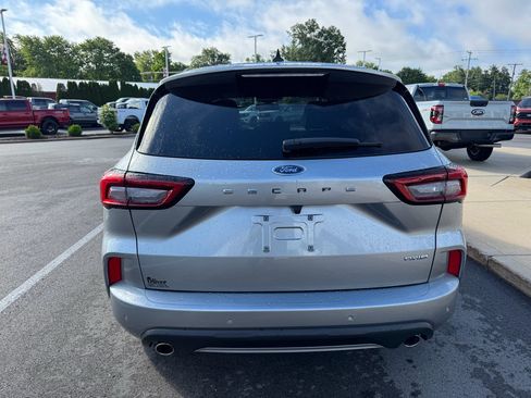Used 2023 Ford Escape ST-Line Elite w/ Premium Technology Package AWD/4WD image 7