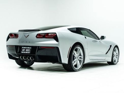 Used 2019 Chevrolet Corvette Stingray Coupe w/ 1LT RWD image 12