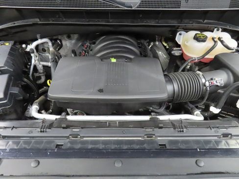 Used 2024 Chevrolet Silverado 1500 RST AWD/4WD image 32