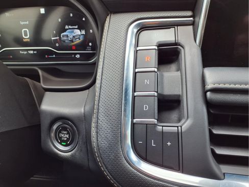 Used 2022 GMC Yukon SLT AWD/4WD image 13